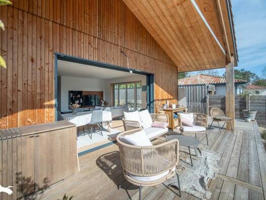 Maison à vendre 380 476 € 4 pièces 3 chambres 82 m² 486 m² de terrain Léon 40550