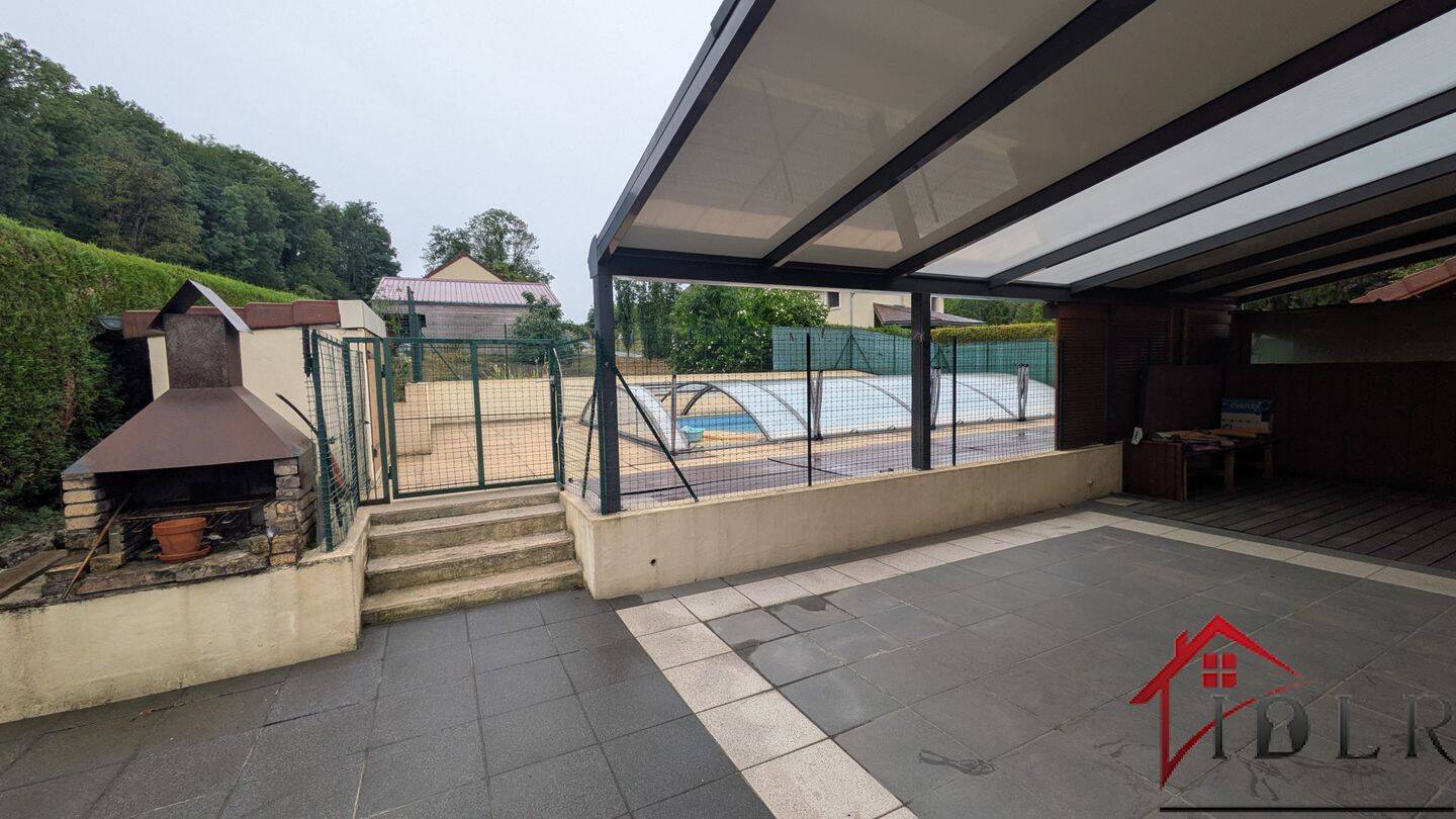 Maison 7 pièces 159 m² · à Grozon · 159 m² · 292 000 €