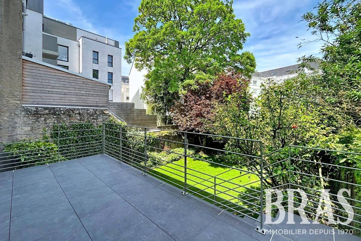 Maison 7 pièces 159 m² · à Nantes · 159 m² · 2 657 €/mois