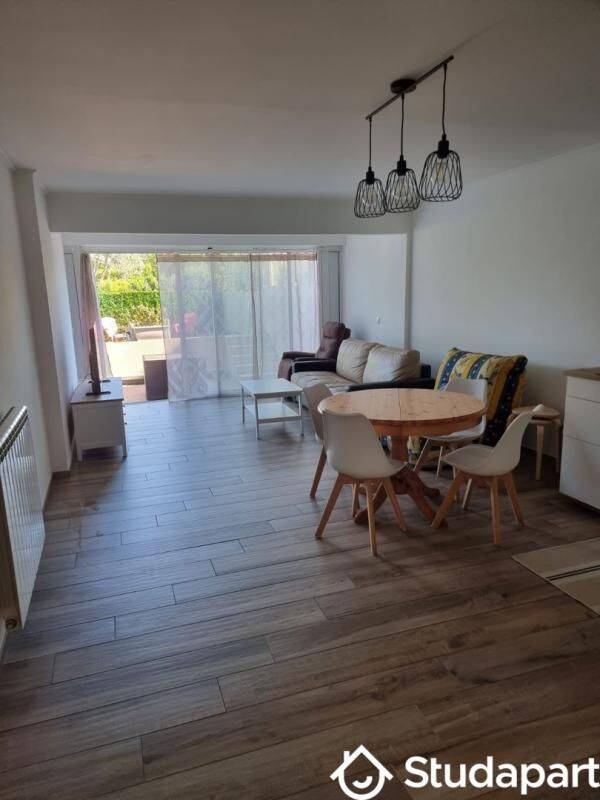 Appartement 3 pièces 66 m² · à Antibes · 66 m² · 1 470 €