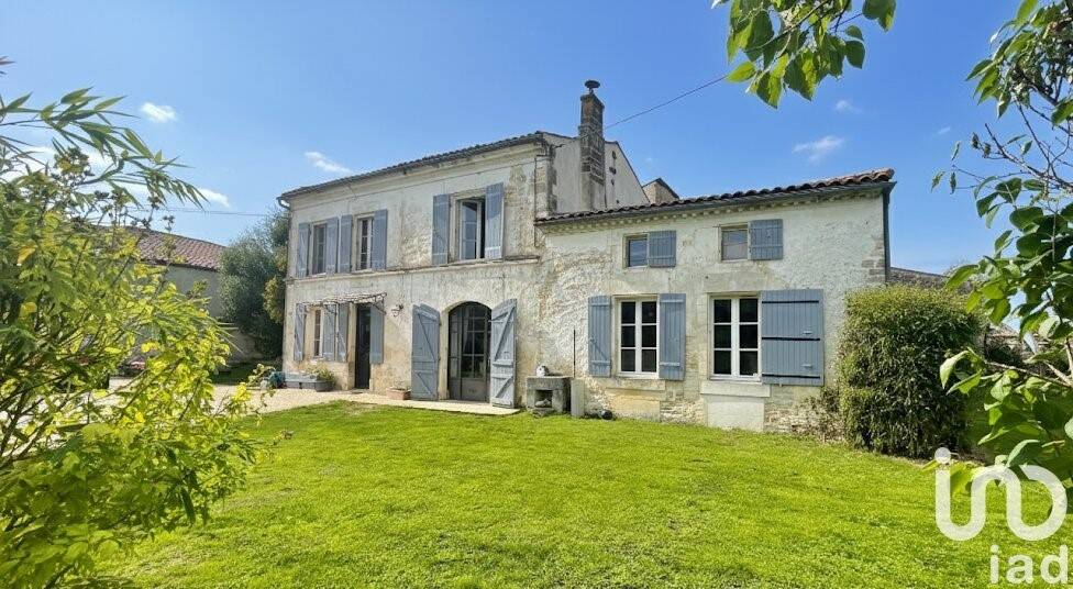 Maison 7 pièces 200 m² · à Bercloux · 200 m² · 289 000 €
