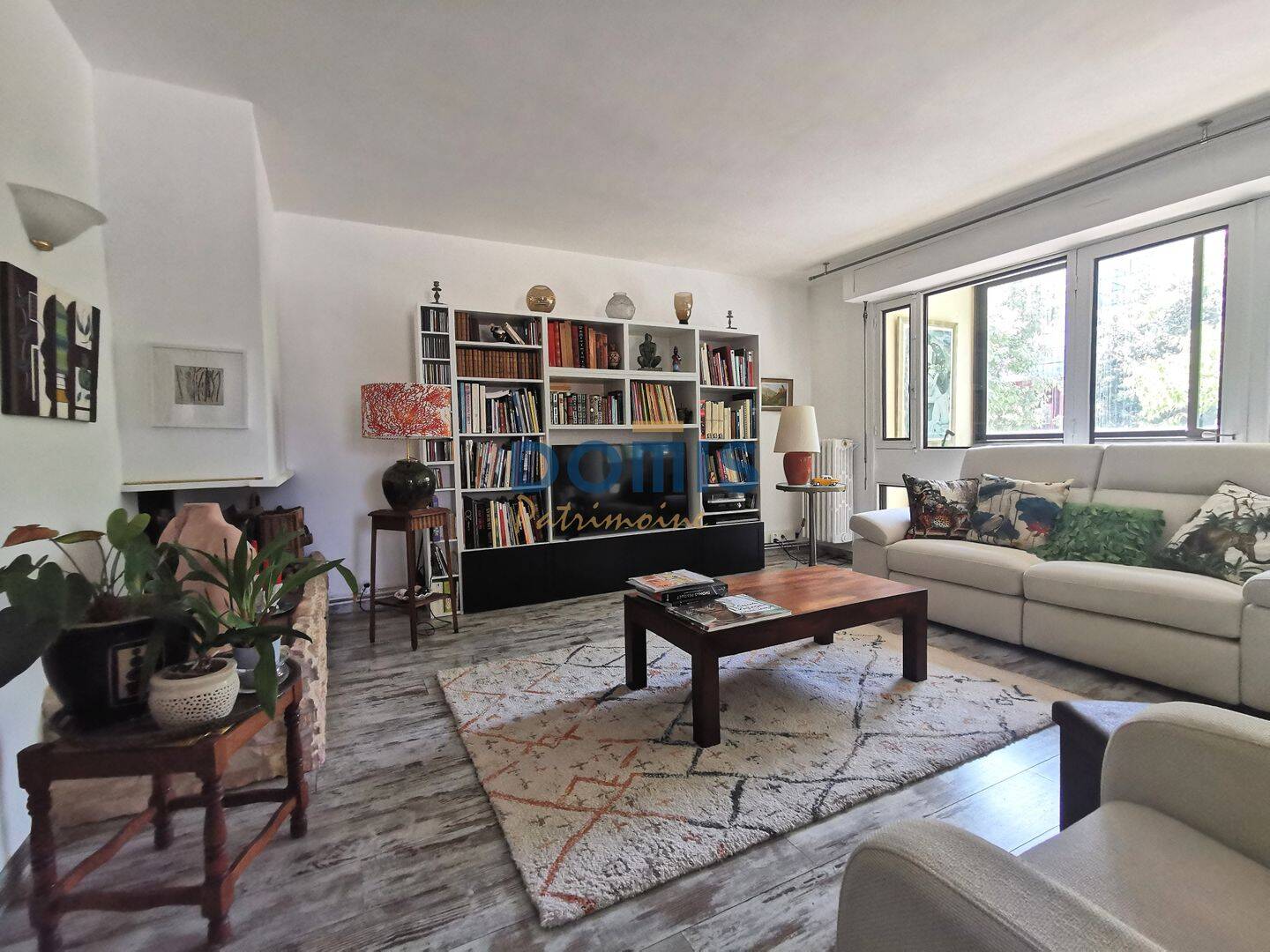 Appartement 4 pièces 125 m² · à Nîmes · 124,7 m² · 220 000 €