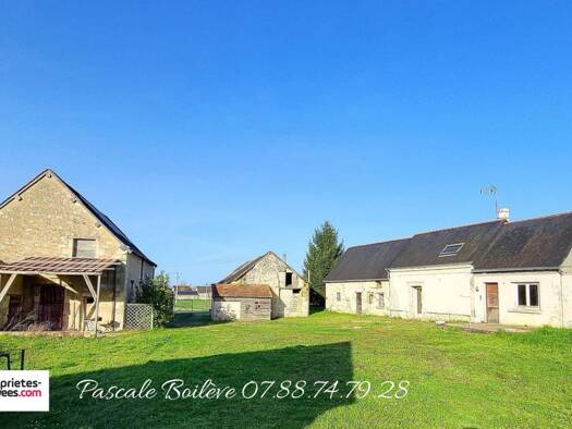 Maison à vendre 116 500 € 6 pièces 4 chambres 176 m² 4 178 m² de terrain Vernoil-le-Fourrier 49390