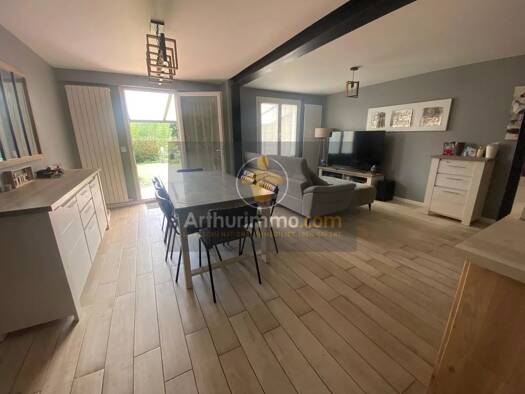 Maison à vendre 285 000 € 5 pièces 4 chambres 120 m² 236 m² de terrain Centre Est Vert-Saint-Denis 77240