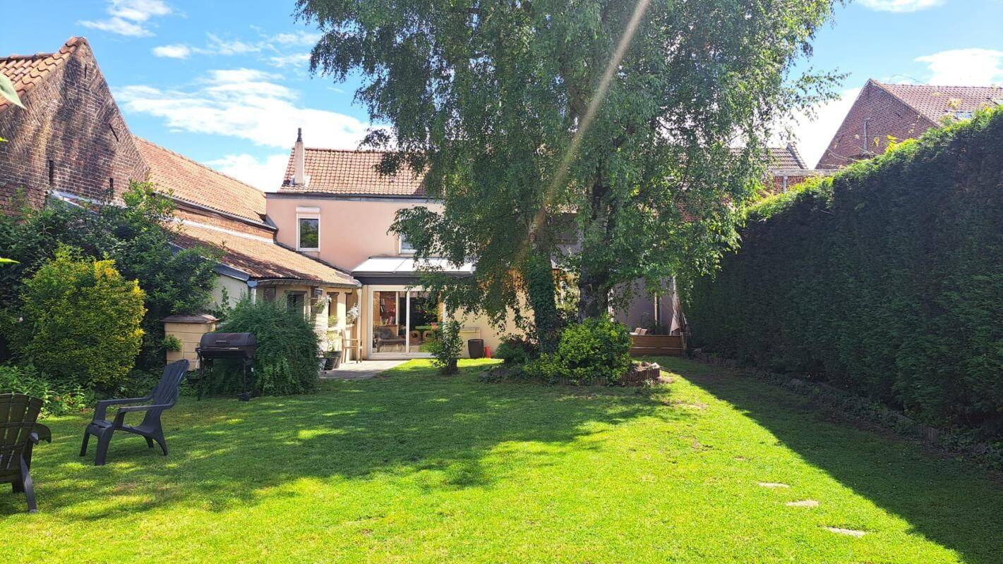 Maison 8 pièces 220 m² · à Phalempin · 220 m² · 457 000 €