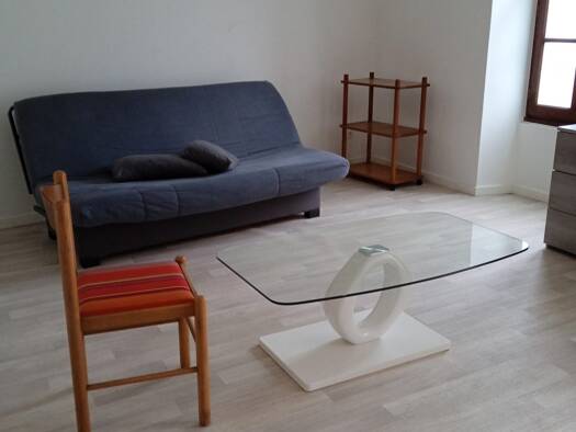 Appartement à louer 228 € 1 pièce 31,2 m² RDC Tulle 19000