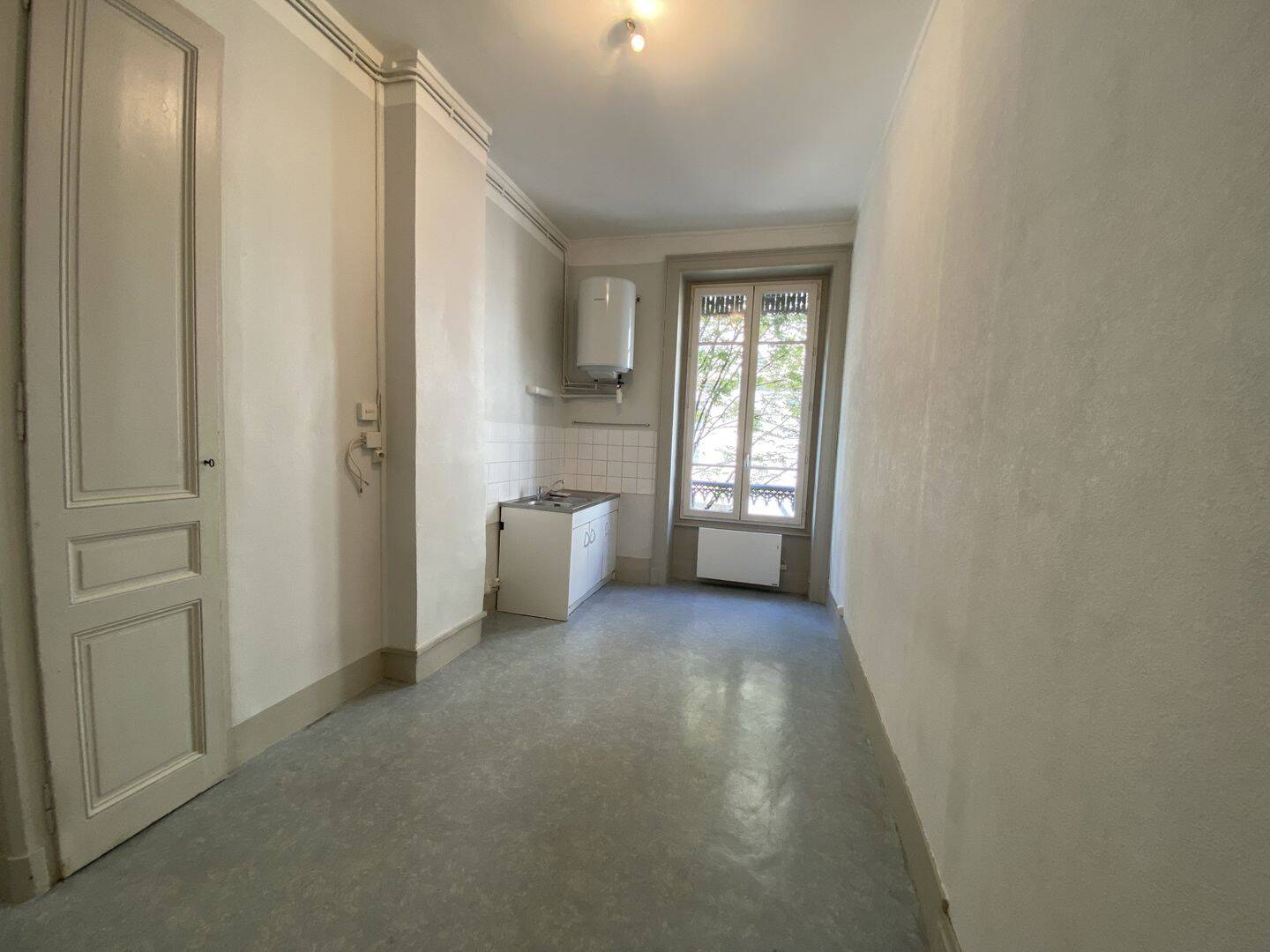 Appartement 1 pièce 27 m² · à Lyon 7ème Arrondissement · 26,7 m² · 582 €/mois