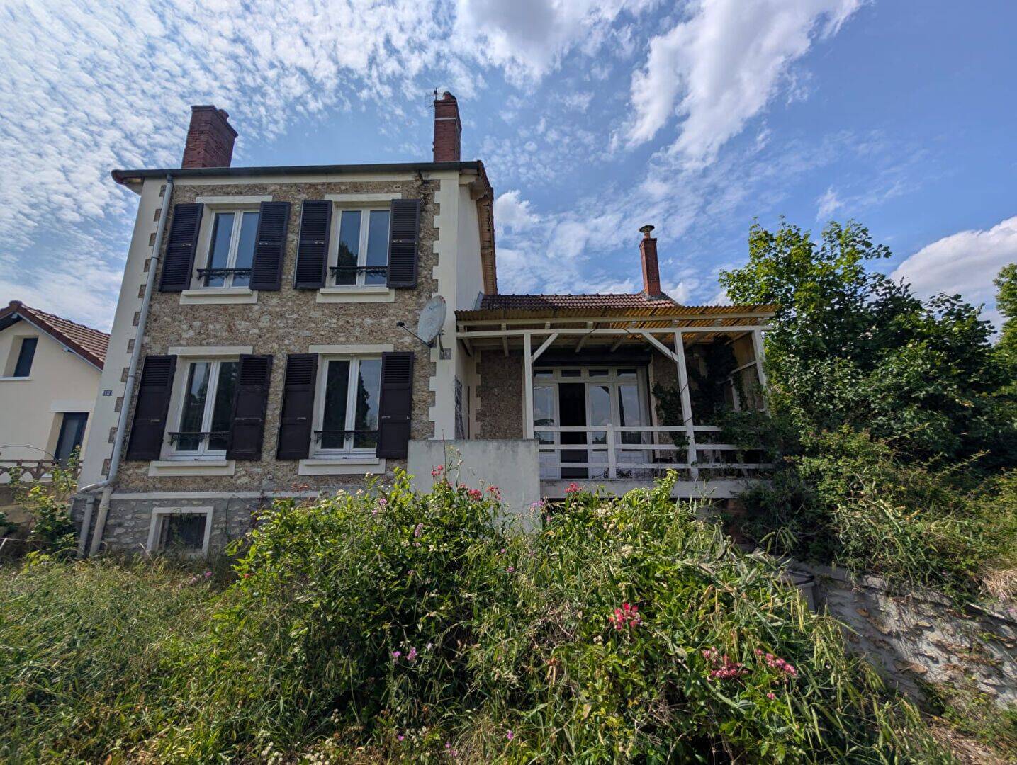 Maison 4 pièces 528 m² · à Varennes-Jarcy · 528 m² · 279 000 €