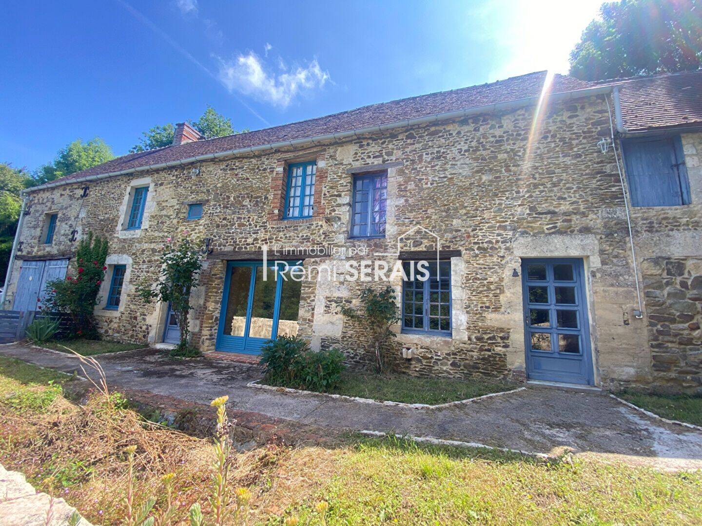 Maison 5 pièces 151 m² · à Vignats · 151 m² · 102 600 €