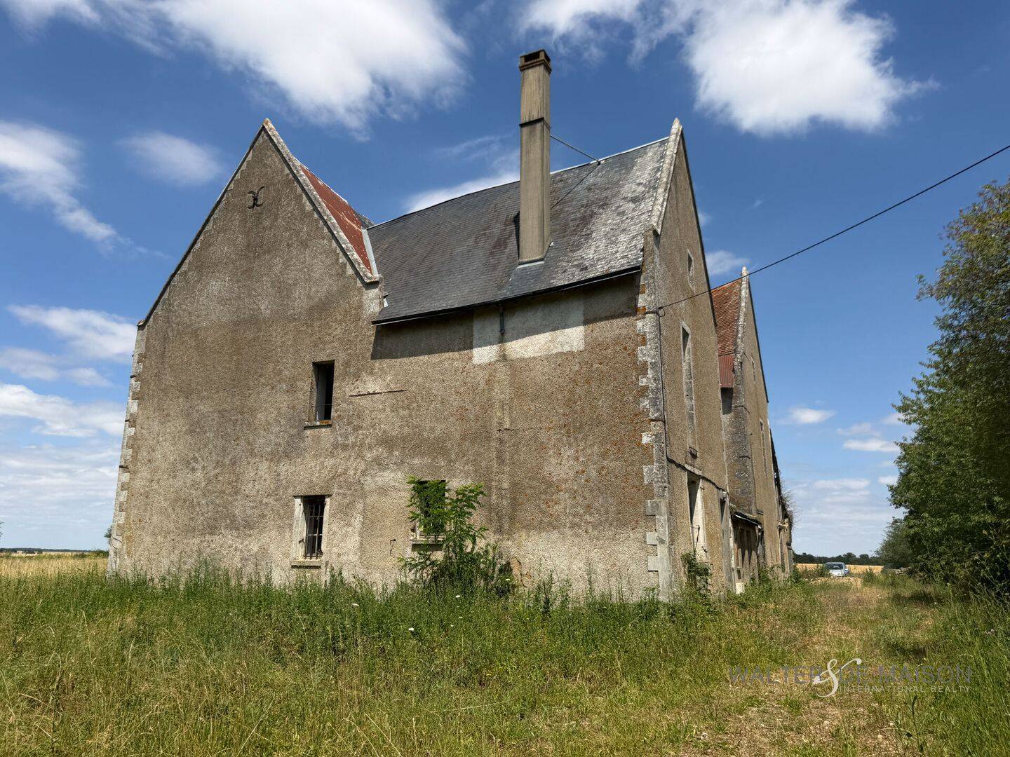 Maison 15 pièces 340 m² · à Crucheray · 340 m² · 60 000 €