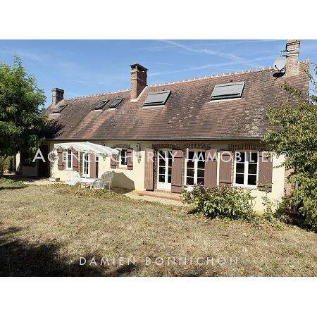 Maison 5 pièces 112 m² · à Charny Orée de Puisaye · 112 m² · 179 000 €