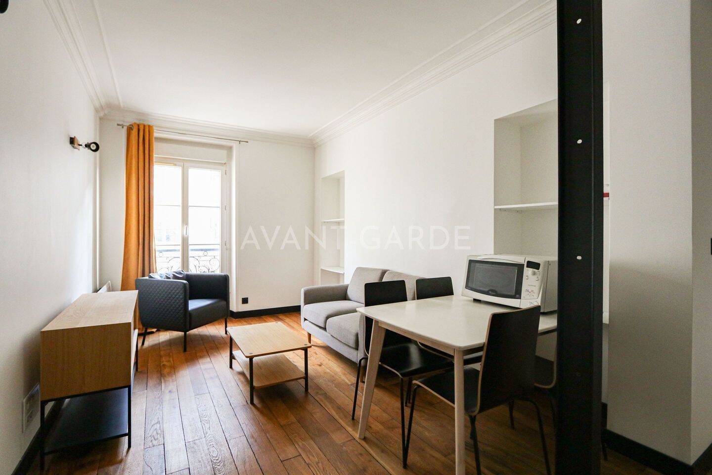 Appartement 2 pièces 39 m² · à Paris 7ème Arrondissement · 38,5 m² · 2 070 €