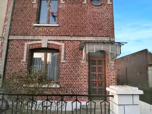Maison à vendre 55 000 € 4 pièces 2 chambres 500 m² de terrain Mesnil-Saint-Nicaise 80190