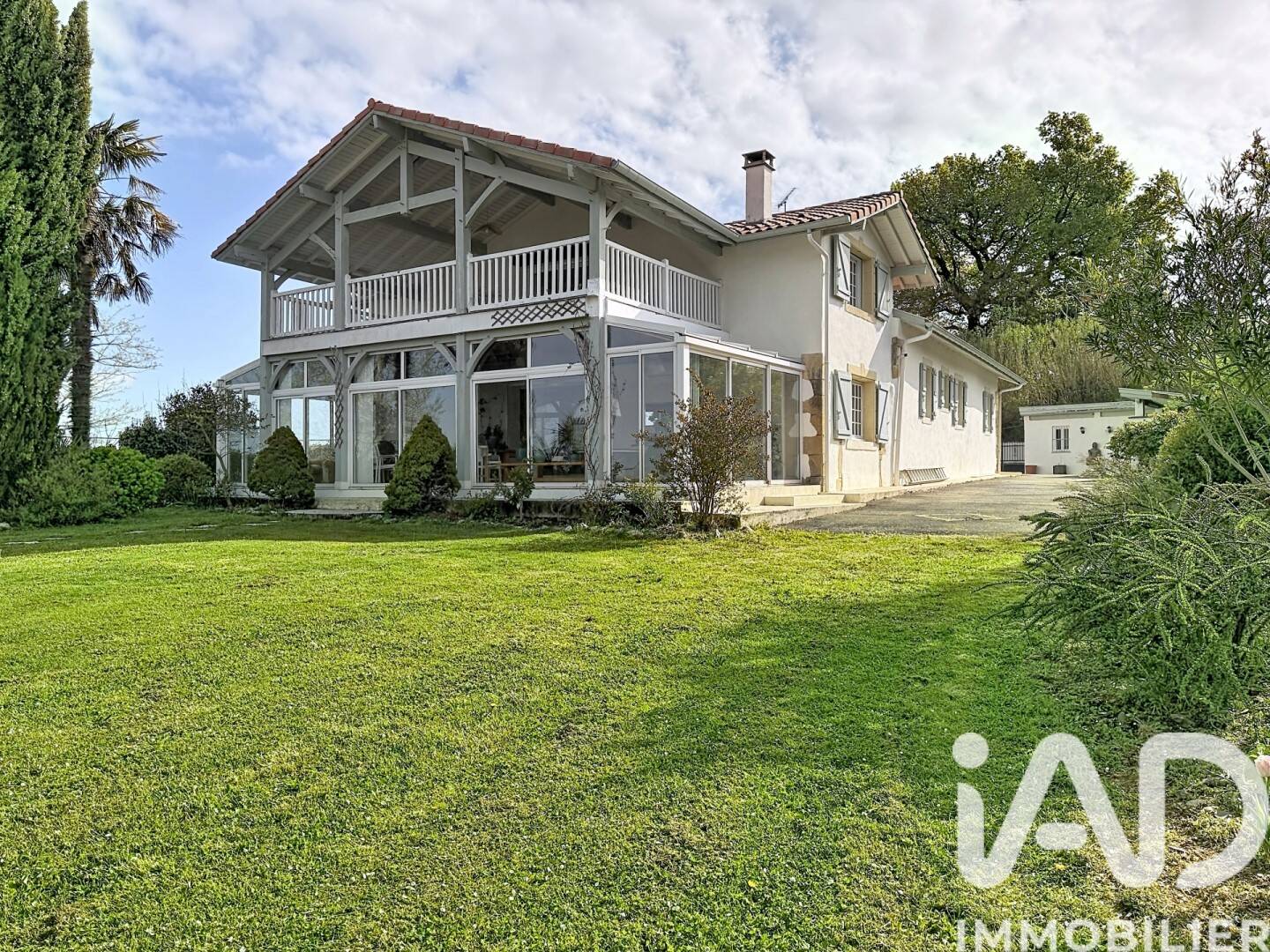 Maison 7 pièces 389 m² · à Mugron · 389 m² · 699 000 €