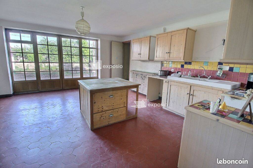 Maison 6 pièces 182 m² · à Magné · 182 m² · 183 500 €