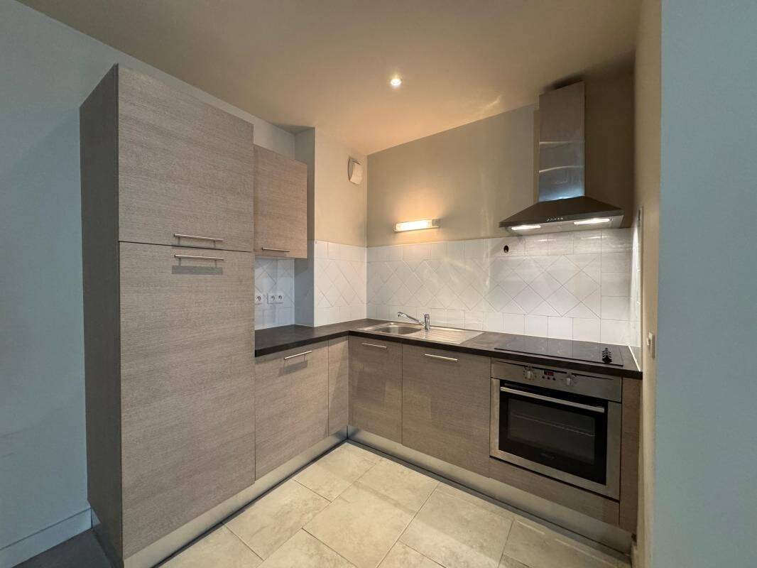 Appartement 2 pièces 58 m² · à Pézenas · 57,7 m² · 139 000 €