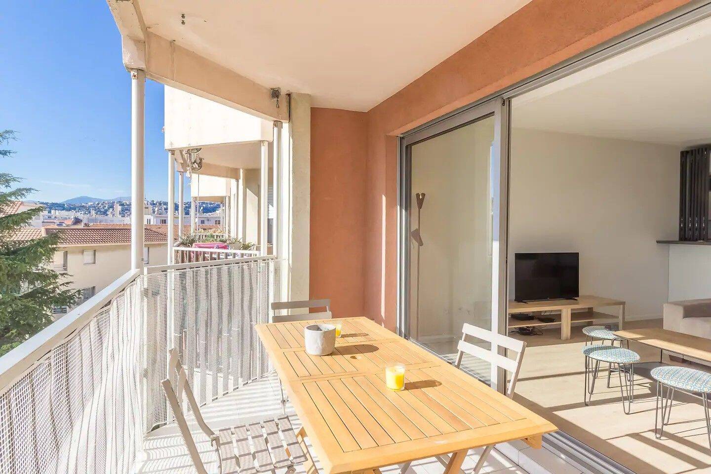 Appartement 4 pièces 92 m² · à Nice · 92 m² · 2 222 €