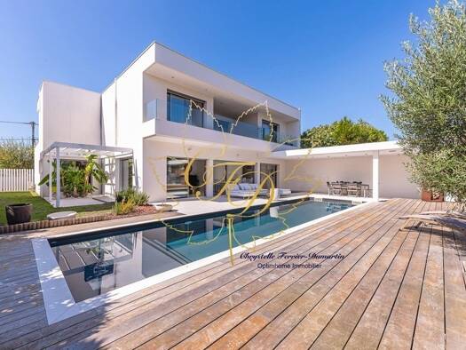 Maison à vendre 1 164 600 € 6 pièces 4 chambres 220 m² 573 m² de terrain Capeyron-La Forêt Mérignac 33700