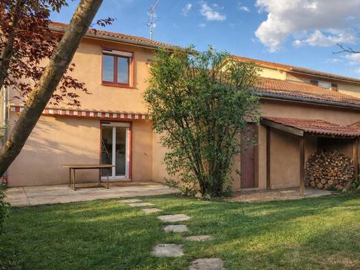 Maison à vendre 297 000 € 6 pièces 4 chambres 109 m² 432 m² de terrain Le Grand Vivier-Le Garet-Pontbichet-Troussier Villefranche-sur-Saône 69400