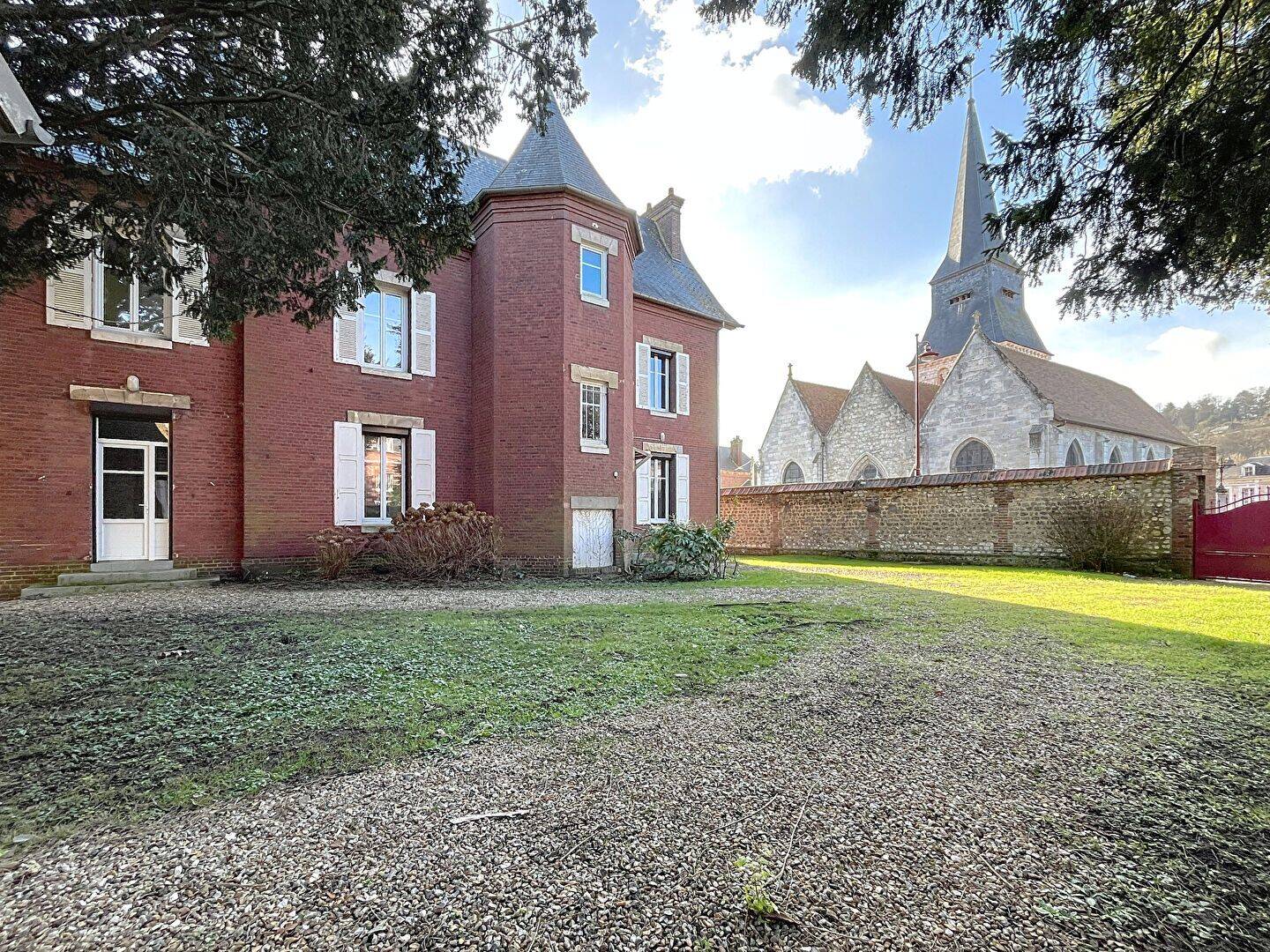Maison 8 pièces 300 m² · à Duclair · 300 m² · 477 000 €