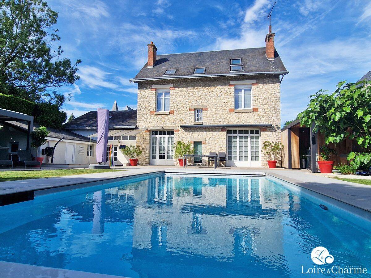 Maison 8 pièces 193 m² · à Blois · 193 m² · 700 000 €