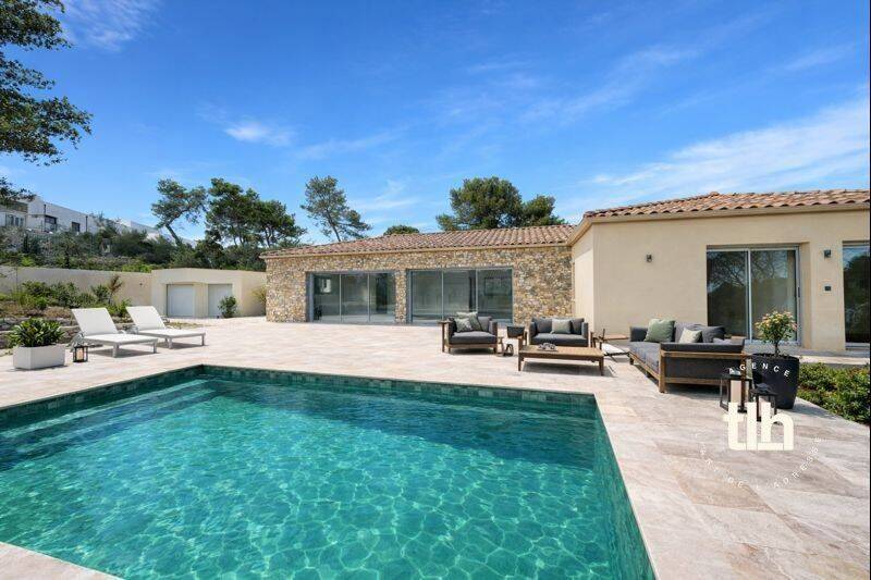 Maison 5 pièces 171 m² · à Nîmes · 171 m² · 925 000 €