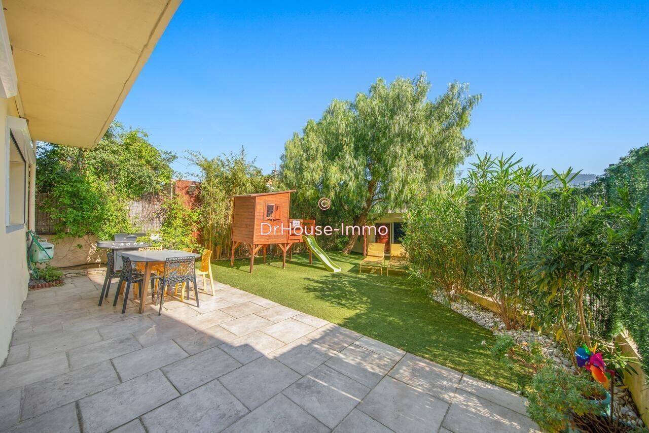Maison 5 pièces 121 m² · à Toulon · 121 m² · 615 000 €