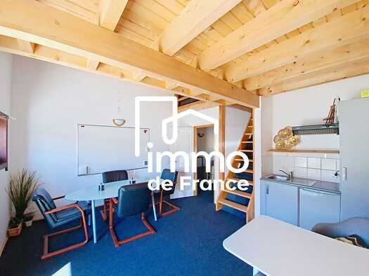 Local commercial à louer 890 € 48,15 m² de surface de vente Vulbens 74520