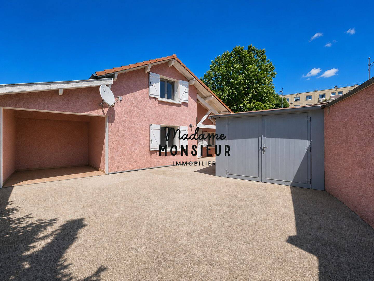Maison 5 pièces 145 m² · à Bourgoin-Jallieu · 145 m² · 235 000 €