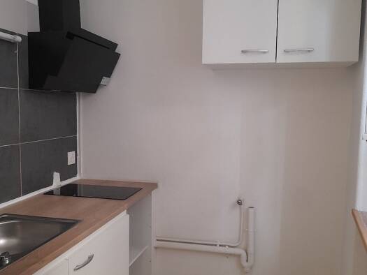 Appartement à louer 311 € 1 pièce 23 m² RDC/2 Coeur de Ville Saint-Gaudens 31800