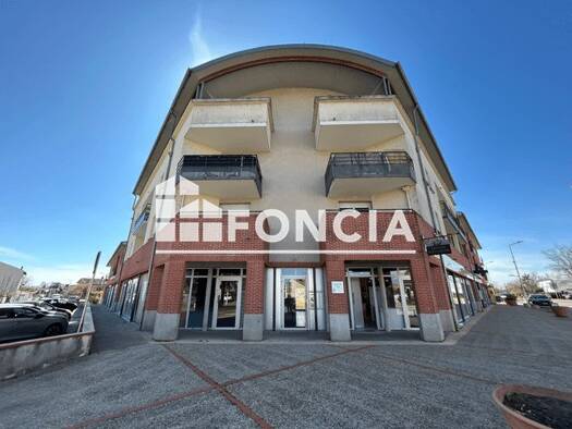 Appartement à vendre 159 000 € 3 pièces 2 chambres 70 m² Étage 1/3 Lespinasse 31150