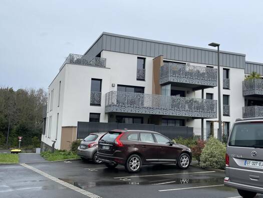 Appartement à vendre 684 900 € 2 pièces 4 chambres 155 m² Étage 3/33 Paimpol 22500