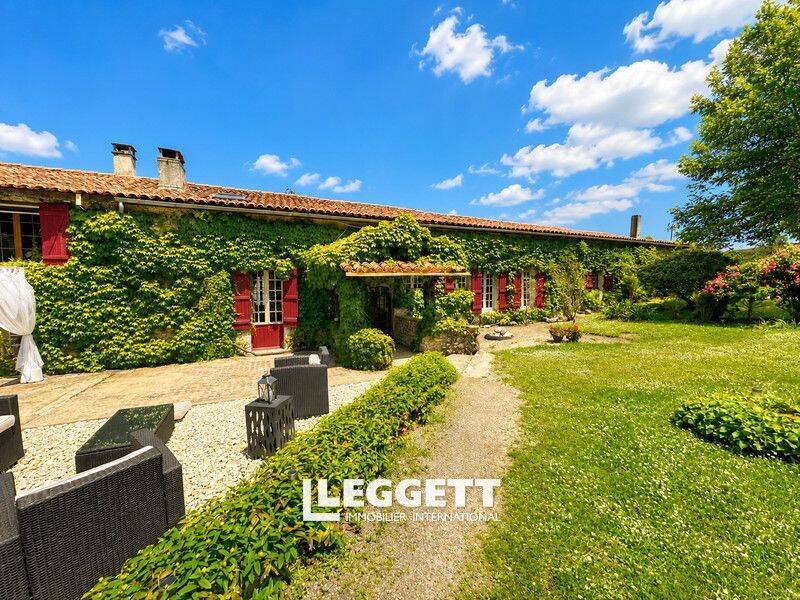 Maison 15 pièces 284 m² · à Saint-Vallier · 284 m² · 339 000 €