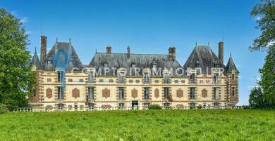 Château à vendre 2 140 000 € 40 pièces 30 chambres 2 863 m² 215 000 m² de terrain Pacy-sur-Eure 27120