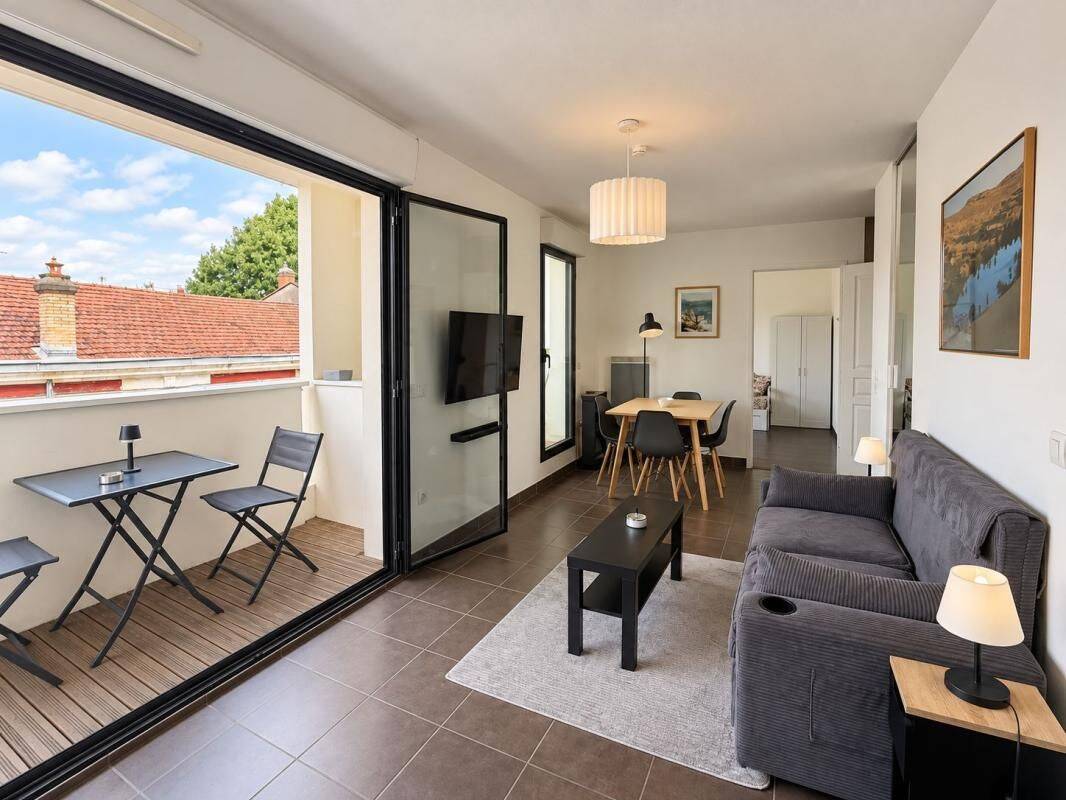 3 pièces 60 m² · à Bordeaux · 60 m² · 1 135 €/mois