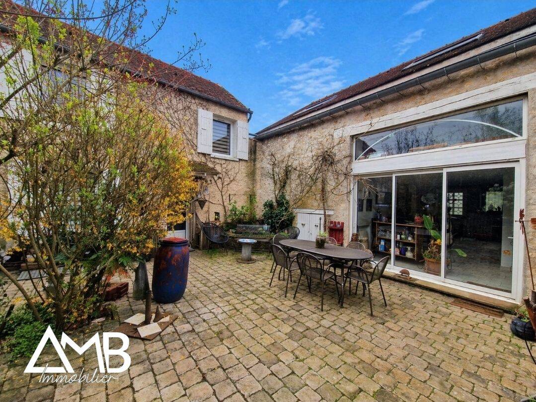 Maison 6 pièces 145 m² · à Aunay-sous-Auneau · 145 m² · 286 000 €