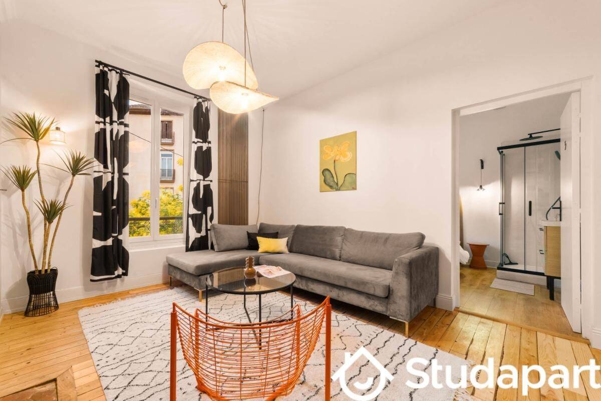 1 pièce 10 m² · à Saint-Fons · 10 m² · 646 €