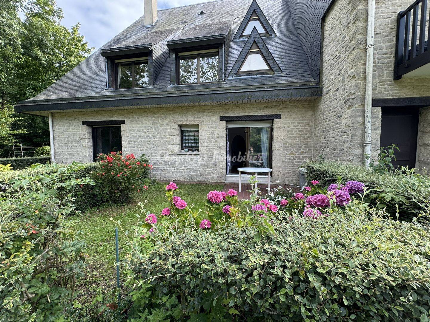Appartement 2 pièces 64 m² · à Équemauville · 63,5 m² · 275 600 €