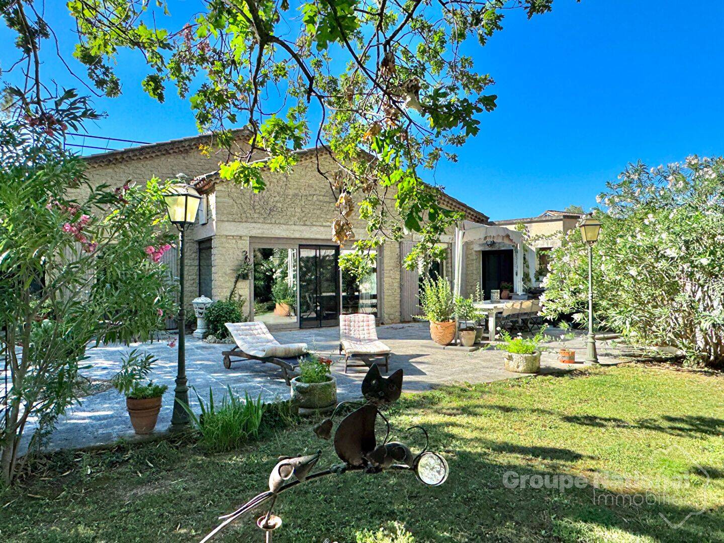 Maison 7 pièces 300 m² · à L'Isle-sur-la-Sorgue · 300 m² · 1 014 000 €