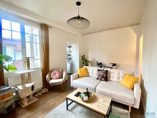 Appartement à vendre 235 000 € 3 pièces 2 chambres 54 m² Étage 1/2 Centre Ville Nord Ouest Fontainebleau 77300