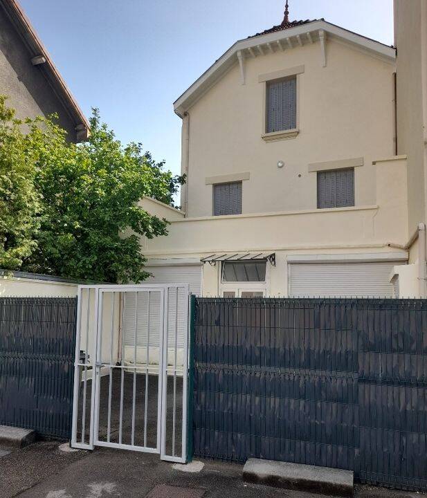 Appartement 1 pièce 28 m² · à Grenoble · 28 m² · 485 €/mois