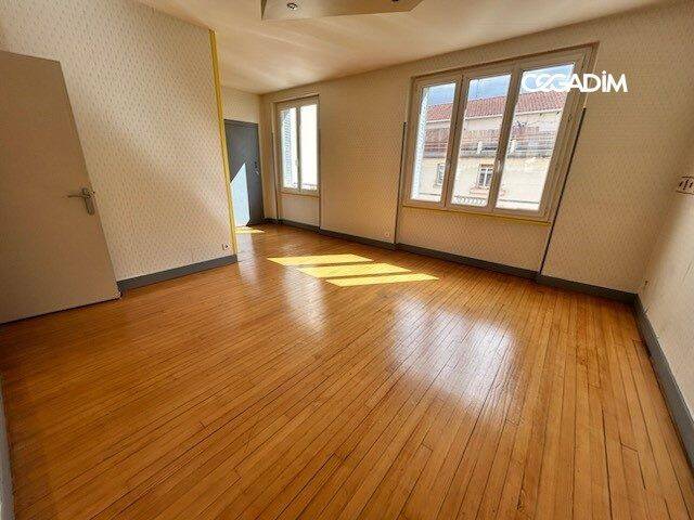 Appartement 2 pièces 62 m² · à Clermont-Ferrand · 61,6 m² · 590 €