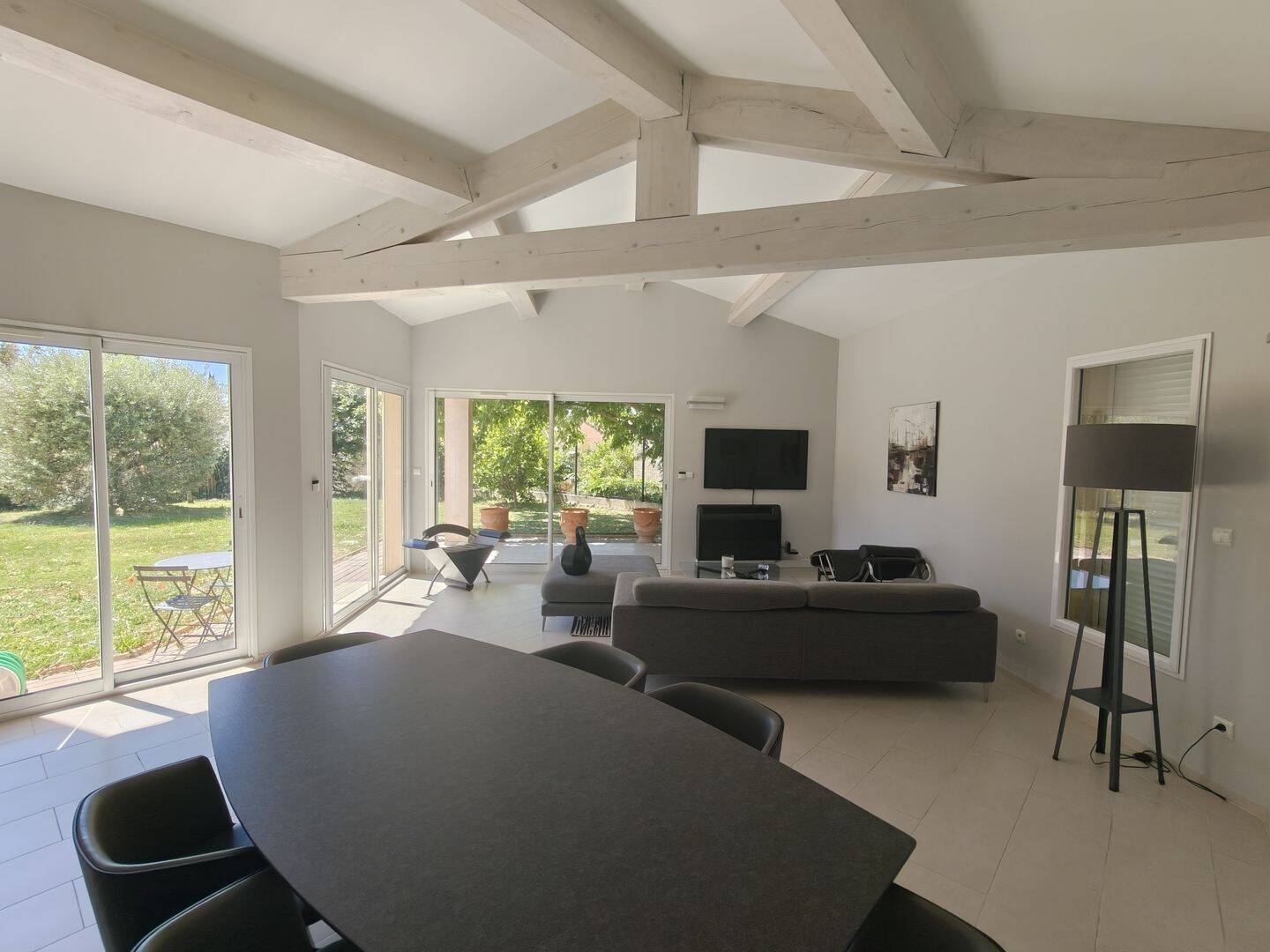 Maison 6 pièces 171 m² · à Ceyreste · 170,7 m² · 3 050 €