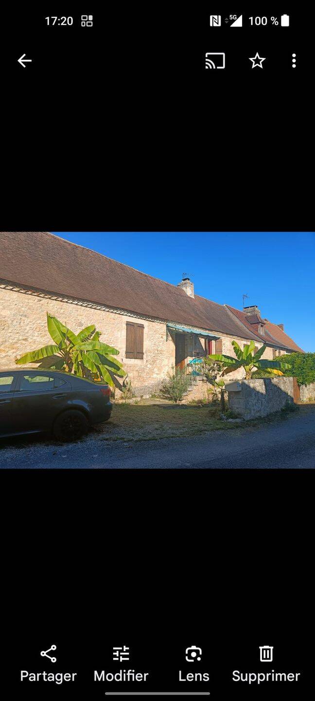 Maison 5 pièces 90 m² · à Hautefort · 90 m² · 699 €