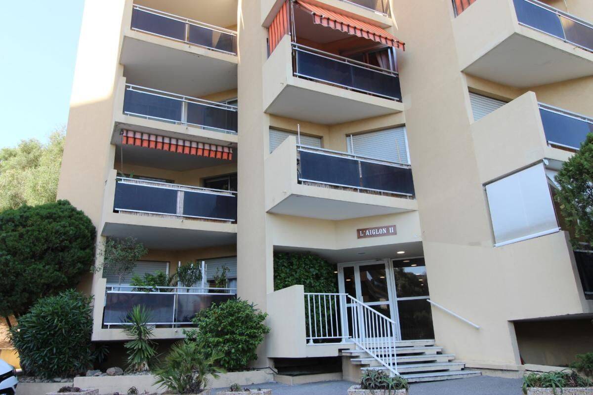 Appartement 3 pièces 72 m² · à Ajaccio · 72 m² · 1 018 €