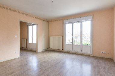 Appartement 5 pièces 91 m² · à Saint-Gaultier · 91 m² · 516 €