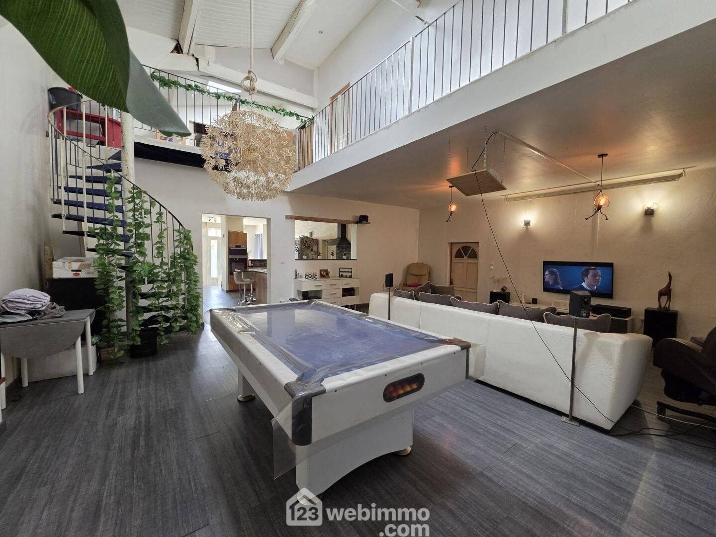 Maison 7 pièces 265 m² · à Castelnau-de-Médoc · 265 m² · 199 500 €