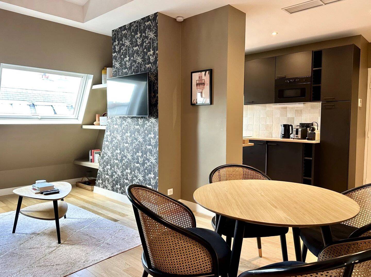 Appartement 2 pièces 35 m² · à Paris 16ème Arrondissement · 35 m² · 2 100 €/mois