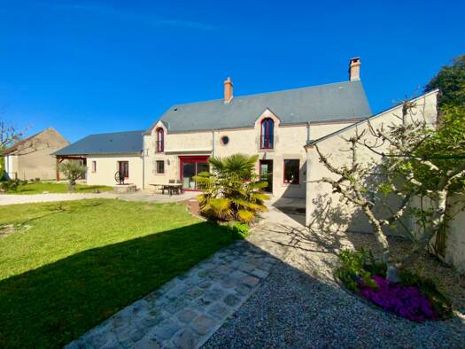 Maison à vendre 525 000 € 5 pièces 4 chambres 192 m² 1 888 m² de terrain Mézières-lez-Cléry 45370