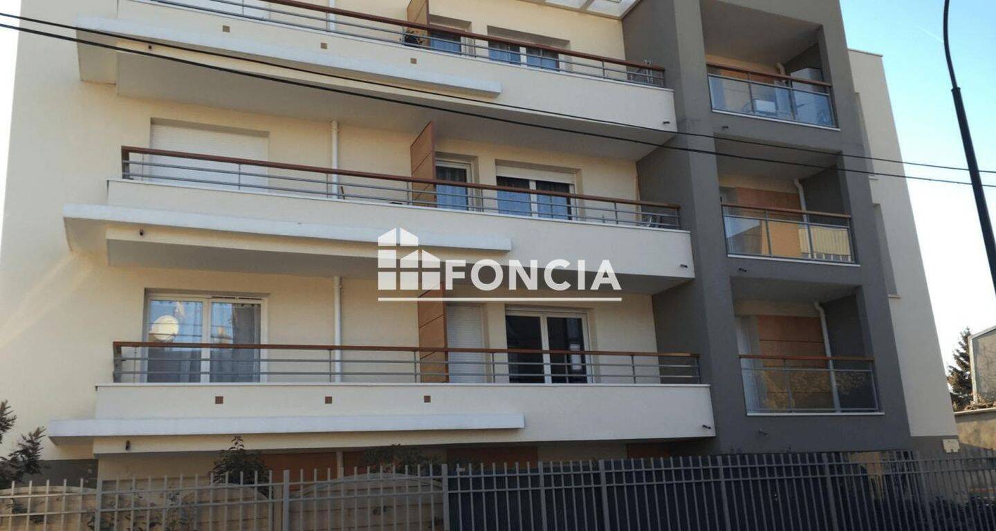 Appartement 1 pièce 30 m² · à Saint-Maur-des-Fossés · 29,8 m² · 843 €